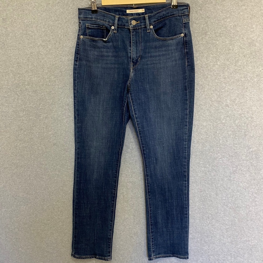 LEVIS Women's 30 Classic Straight Cotton Stretch Medium Wash Denim Blue Jeans
